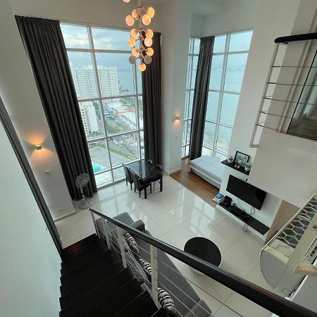 Premier Suite At Maritime George Town Exterior foto