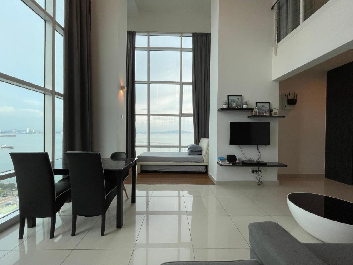 Premier Suite At Maritime George Town Exterior foto